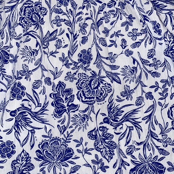 Knox Rose Blue Floral Flowy Tank Top - Picture 6 of 6